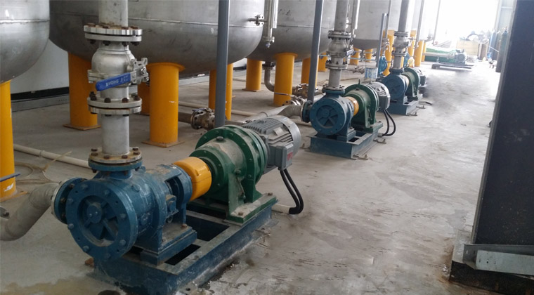 NYP220高粘度內齒泵現(xiàn)場 NYP220高粘度內齒泵現(xiàn)場