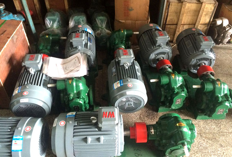 基礎(chǔ)油卸車泵