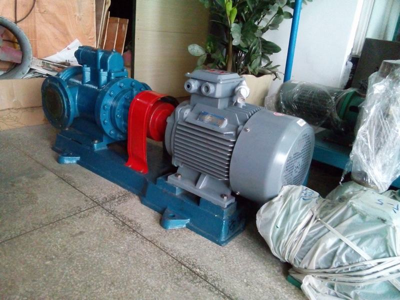 遠(yuǎn)東3GR100×2W21銅套螺桿泵用于輸送重油，燃油