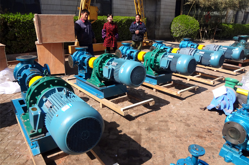 上海東方雨虹防水股份瀝青泵全部順利交貨給用戶使用